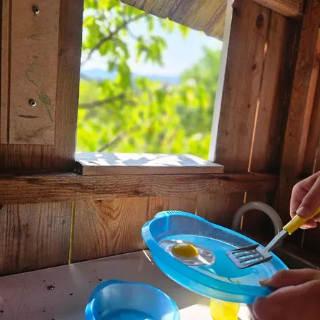 Martin's Family With Hot Tub & Views Alpesi faház *