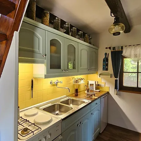 Martin's Family With Hot Tub & Views * Šmarje pri Jelšah