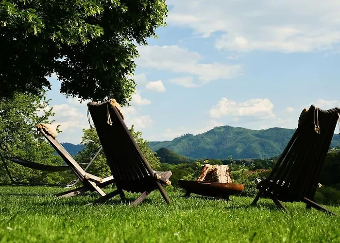 Martin's Family With Hot Tub & Views شاليه *