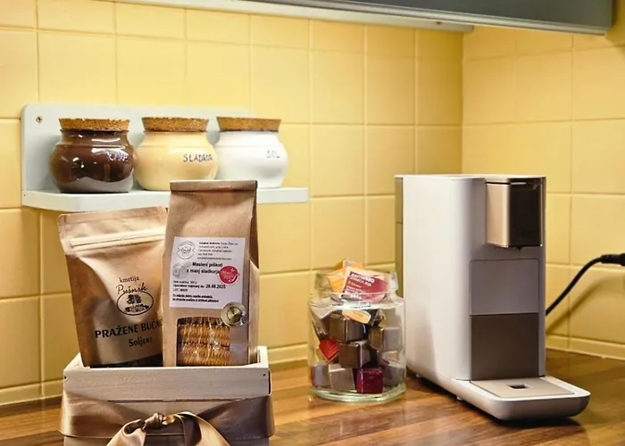 Martin's Family With Hot Tub & Views * Smarje pri Jelsah