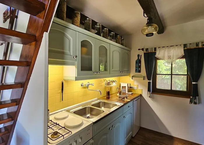 Martin's Family With Hot Tub & Views * Smarje pri Jelsah